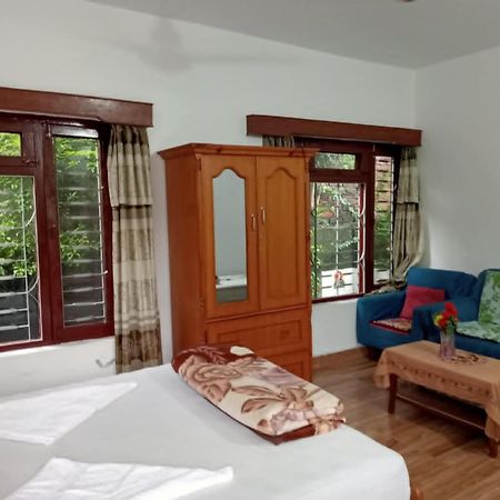 New Summit Guest House Pokhara Eksteriør bilde